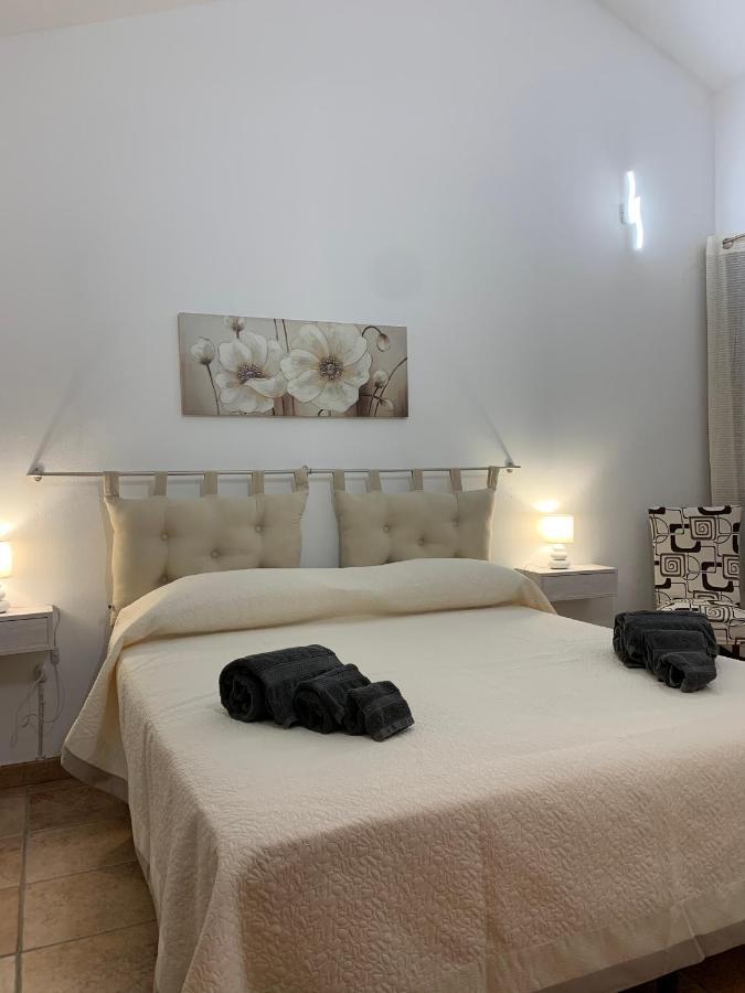 דומוס דה מריה Casa Vacanza V&G מראה חיצוני תמונה